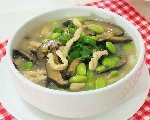 鸡肉蘑菇毛豆汤