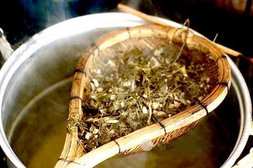 正宗桂林恭城油茶的制作工...