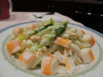 芦笋虾肉棒沙拉