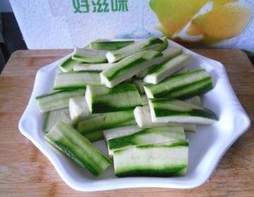 丝瓜怎么切？丝瓜的切法图...