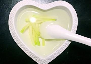 葱白水是大葱还是小葱？哪...