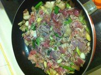 腐竹烧肉的做法