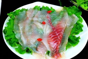 怎么炒鱼片完整又鲜嫩的小...