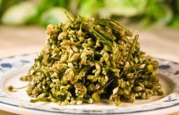 韭菜的花能吃吗？韭菜花的...