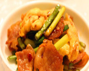 肉蛋炒蒜薹