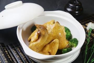 鸡肉要蒸多久？在家蒸鸡肉...