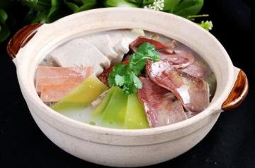 烤鸭架汤怎么炖不腥？