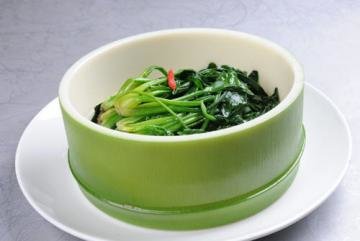 吃菠菜大便会黑吗？宝宝吃...