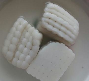 年糕粘在一起怎么分开？