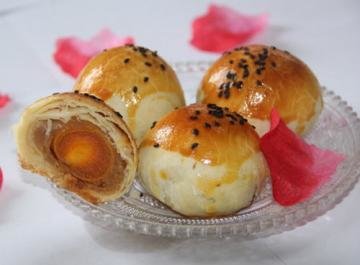 蛋黄酥可以放多久依然酥脆...