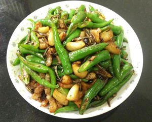糯米椒炒豆鼓小鱼干