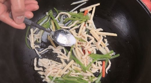 鸡丝青仔椒9