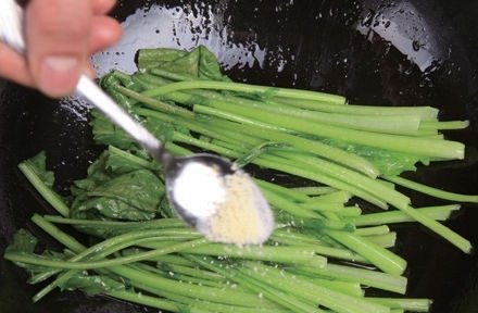 清炒白萝卜梗7