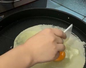 金黄的鸡蛋煎饼5
