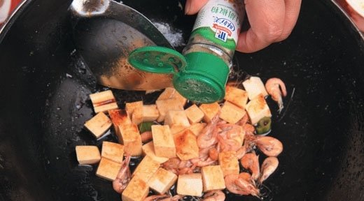 白米虾炒豆腐10