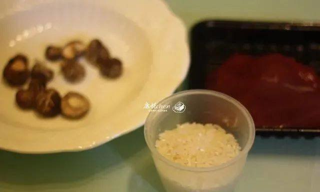 补气血、健脾养肝的【香菇猪肝粥】3
