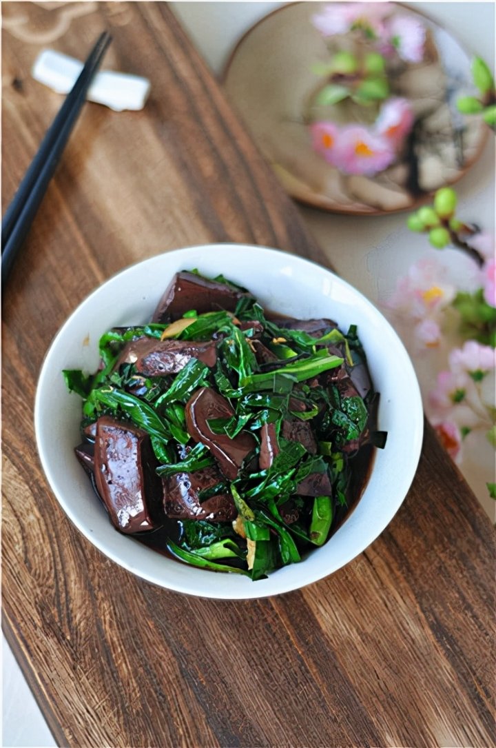 猪血它是“补血之王”，补铁是猪肉的10倍2