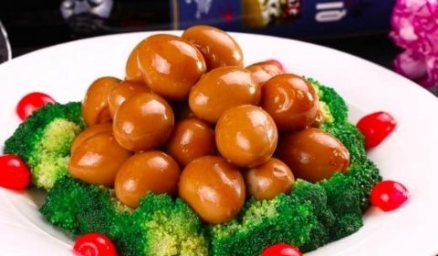 【鹌鹑蛋】是“蛋中之王”，能补气益血，营养是鸡蛋的3倍3