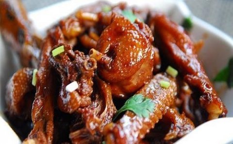 适合孩子吃的鸭肉含有丰富的铁元素，补气血清肠胃1