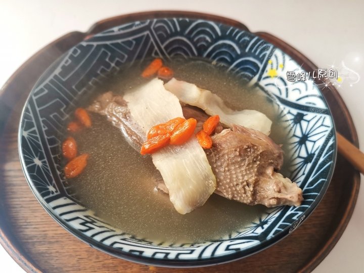 冬天，可以每天喝1碗补气血【鸽子汤】身体棒1