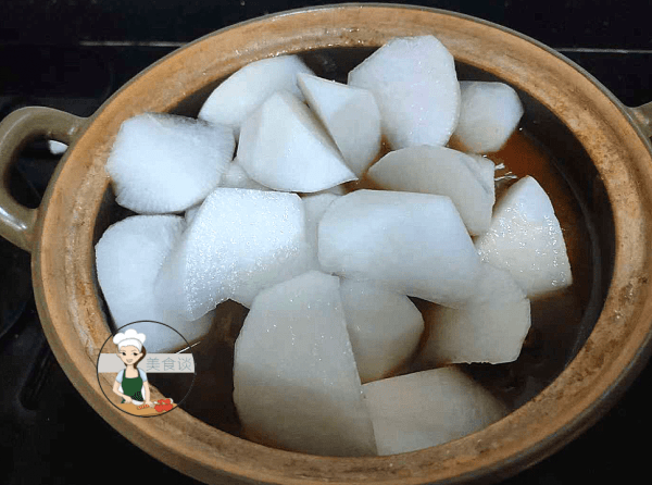 冬天多吃白萝卜，简单营养又美味，还养人13