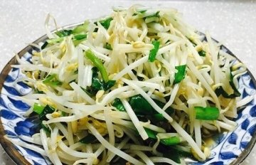 清理肠胃，补气血吃【豆芽炒韭菜】2