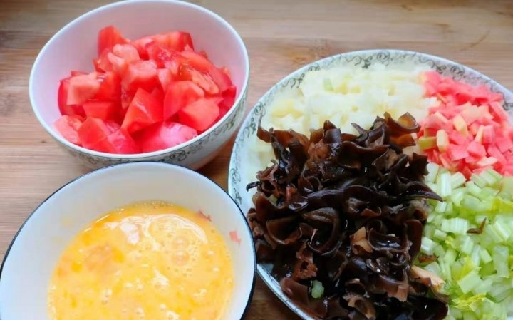冬天来碗【绿麻食】劲道又好吃，养胃还抗饿8