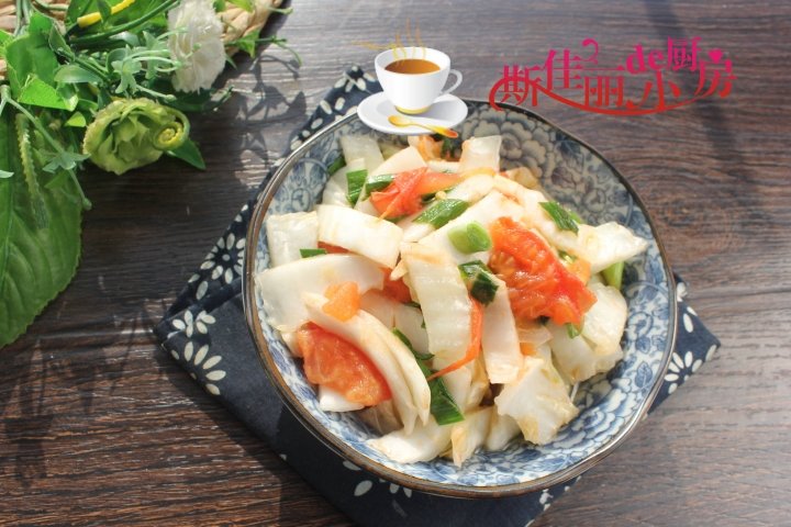 入冬后多吃【番茄炒大白菜梗】，润燥美肤又便宜鲜美2
