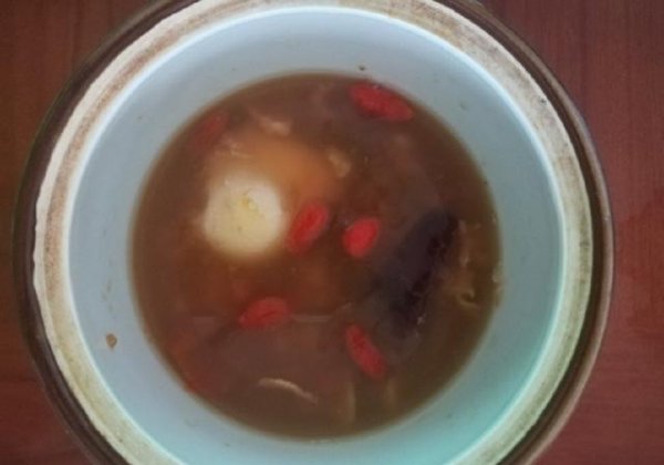 女人每天一碗【当归酒酿炖蛋】滋补又养颜，补血又补气1