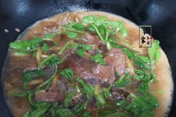 【猪肝和菊花菜】是天生一对，一补血一安神11