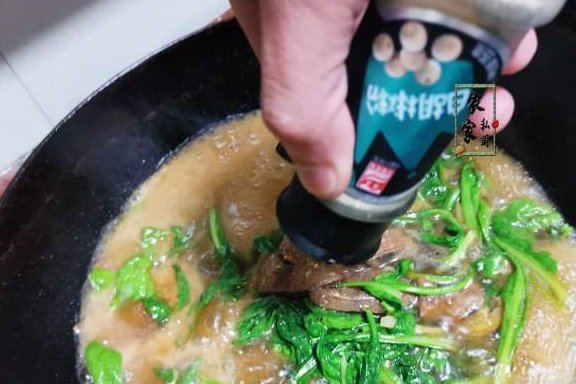 【猪肝和菊花菜】是天生一对，一补血一安神12
