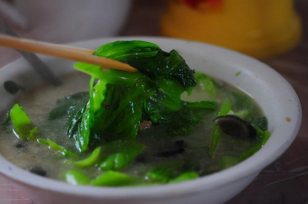 冬天解腻开胃可以煮淡菜（芥菜）4