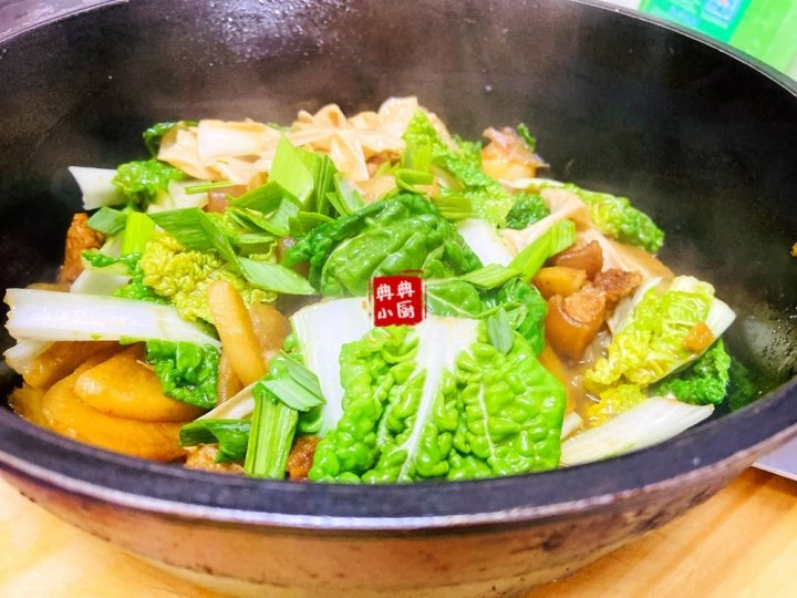 冬天用【黄心乌萝卜蛋白肉】来上一锅乱烧，真的太香了，关键好吃又实惠1