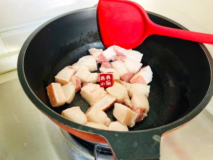 冬天用【黄心乌萝卜蛋白肉】来上一锅乱烧，真的太香了，关键好吃又实惠4