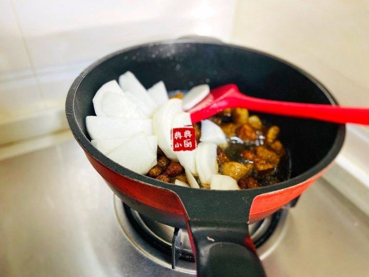 冬天用【黄心乌萝卜蛋白肉】来上一锅乱烧，真的太香了，关键好吃又实惠6