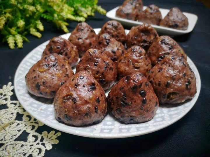 冬天吃【黑米窝头】补血又...