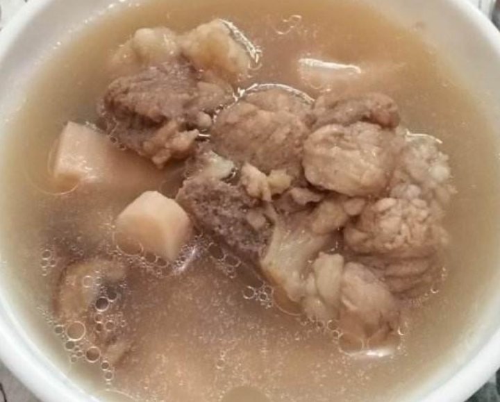冬天来碗【莲藕排骨汤】滋...