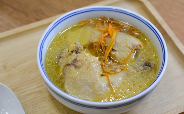 【虫草鸡汤】味鲜肉烂，缓解鼻塞少感冒3