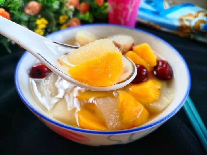 冬天干燥，多给家人喝【雪梨红薯汤】清甜润燥又好喝2