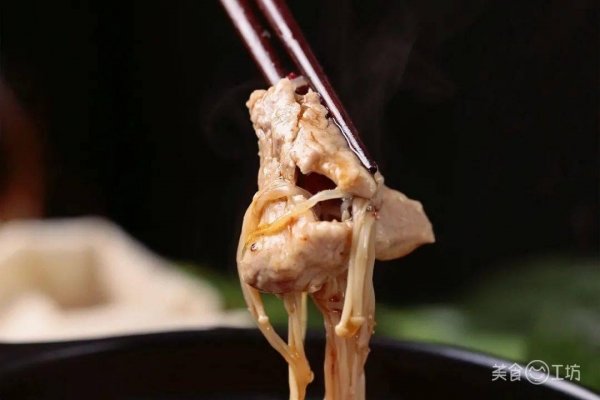 怎样做美味鲜嫩好吃的水煮肉片？3