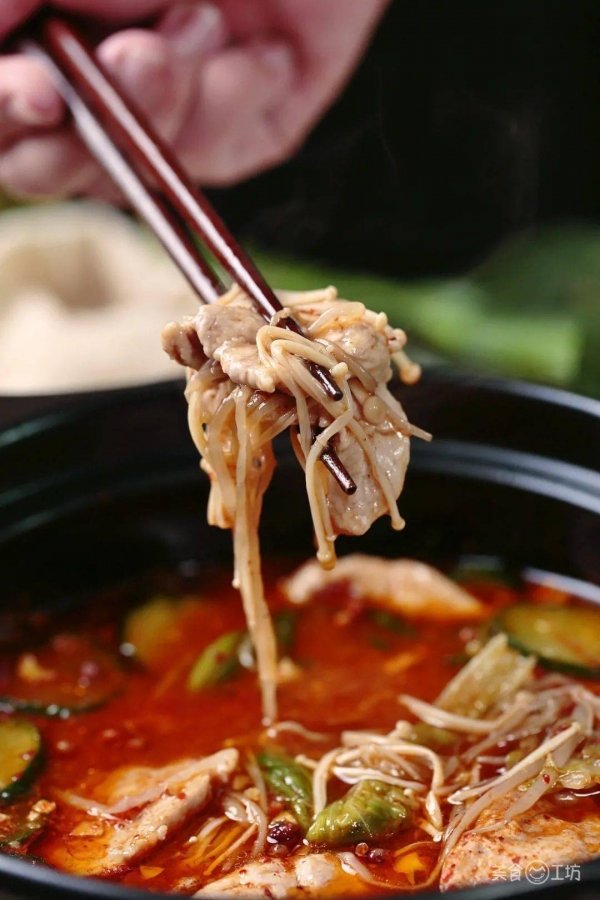 怎样做美味鲜嫩好吃的水煮肉片？11
