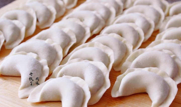 怎样包茴香猪肉饺子？9