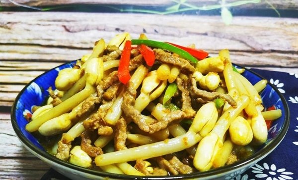女人要常吃【花生芽炒牛肉...