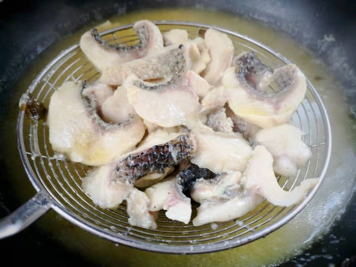 冬天来上一碗【酸菜鱼】滋补驱寒，营养低脂11