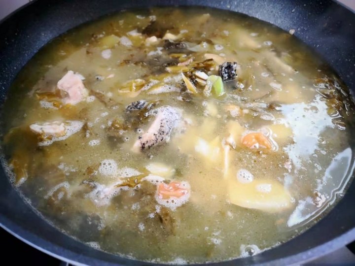 冬天来上一碗【酸菜鱼】滋补驱寒，营养低脂9