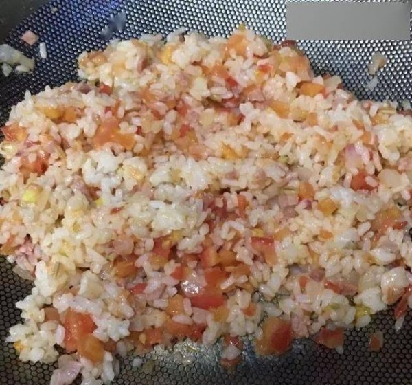 蛋包饭怎么做好吃-蛋包饭的制作方法4