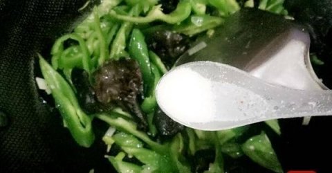 黑木耳炒鸡蛋怎么做-黑木耳炒鸡蛋的做法9