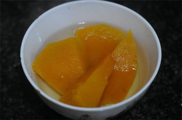 南瓜红豆糕怎么做好吃-南瓜红豆糕的做法7