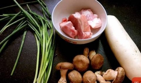 防春燥吃什么-白萝卜饺子的做法1