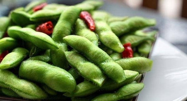 毛豆怎么煮不发黄-如何煮毛豆好吃不变色窍门2